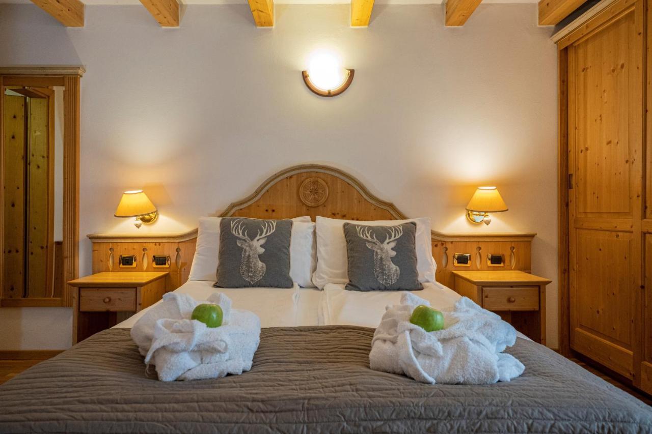 Hotel Soreghes Gran Chalet Campitello di Fassa Luaran gambar