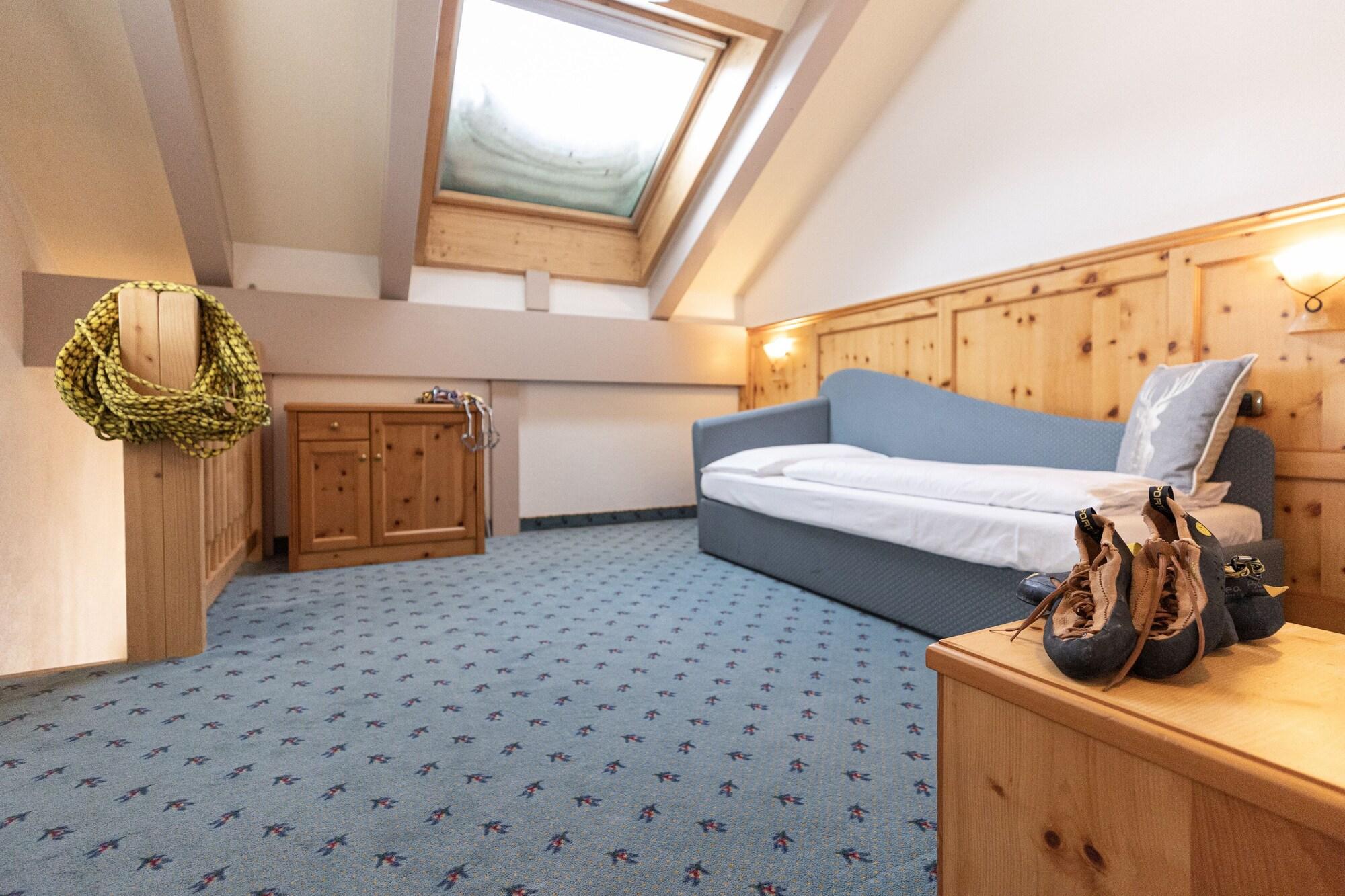 Hotel Soreghes Gran Chalet Campitello di Fassa Luaran gambar